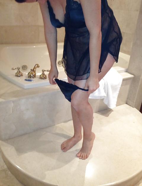 9P Wife dresses for date with stranger ends with creampie!