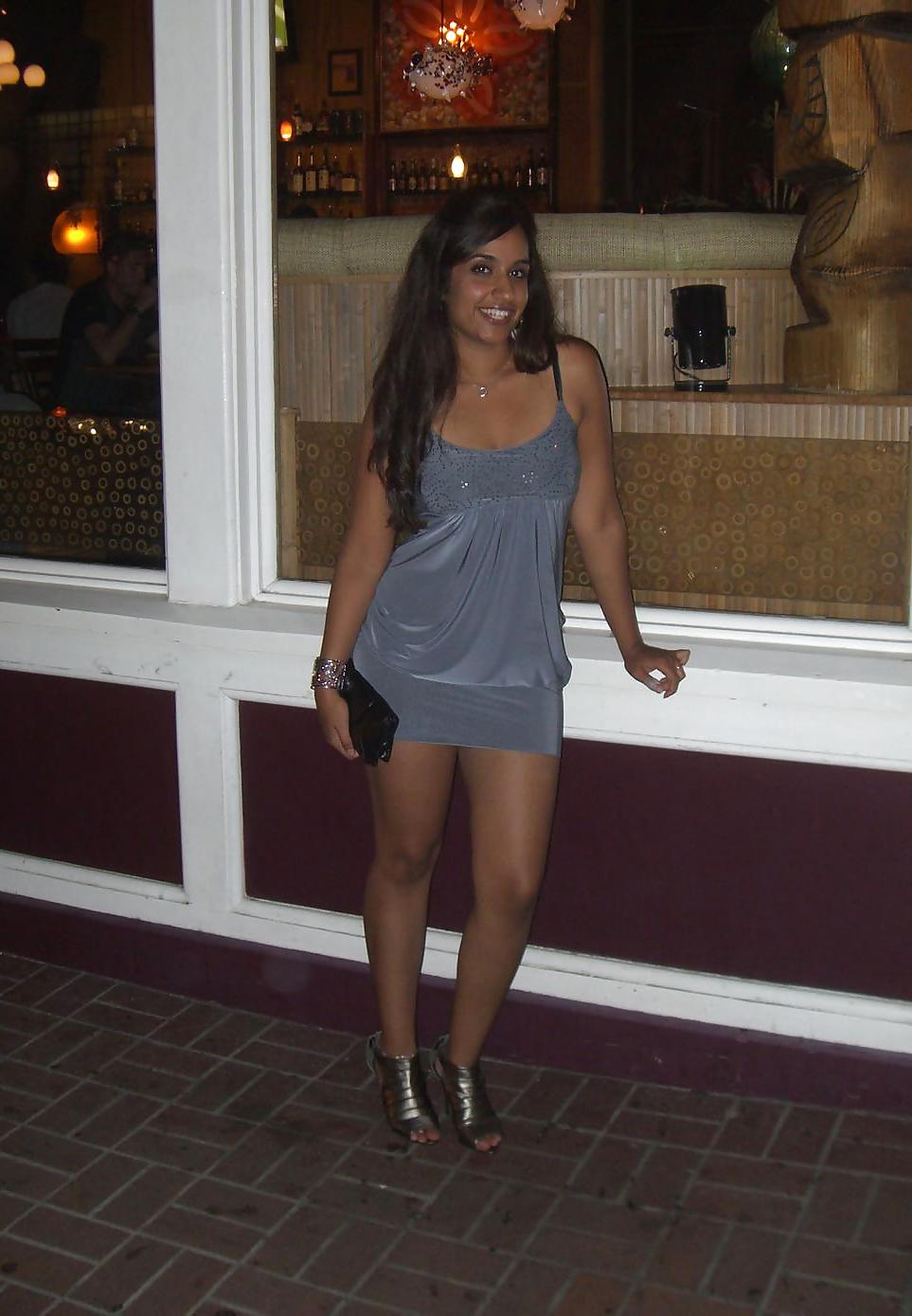 20P Hot Indian Desi Babes 