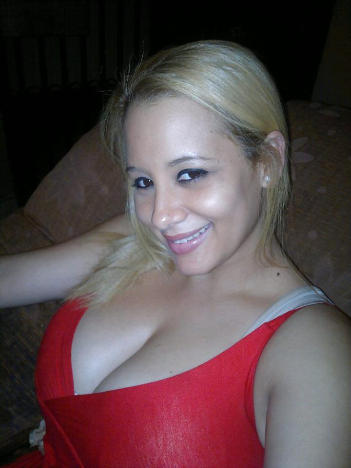 12P CANDID MACROMASTIA ON FB - AMAZING BLONDE WITH MASSIVE TITS