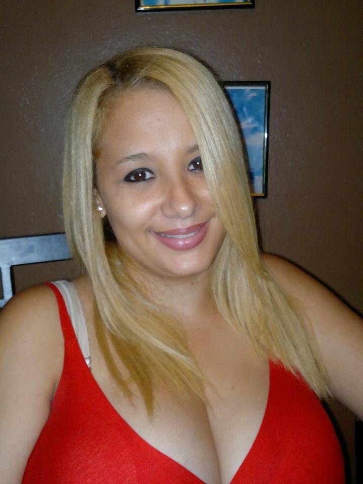 12P CANDID MACROMASTIA ON FB - AMAZING BLONDE WITH MASSIVE TITS