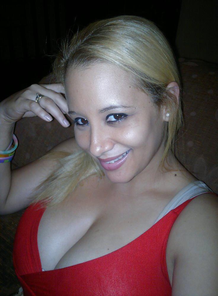 12P CANDID MACROMASTIA ON FB - AMAZING BLONDE WITH MASSIVE TITS