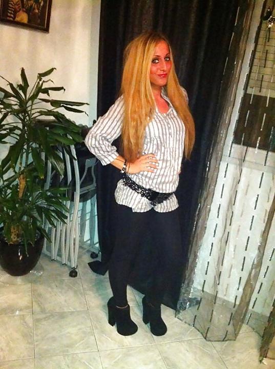 11P Hilary beurette cochonne 
