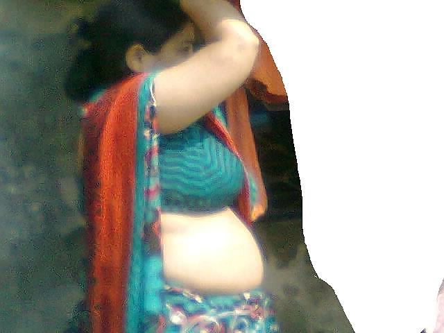 25P Indian aunty