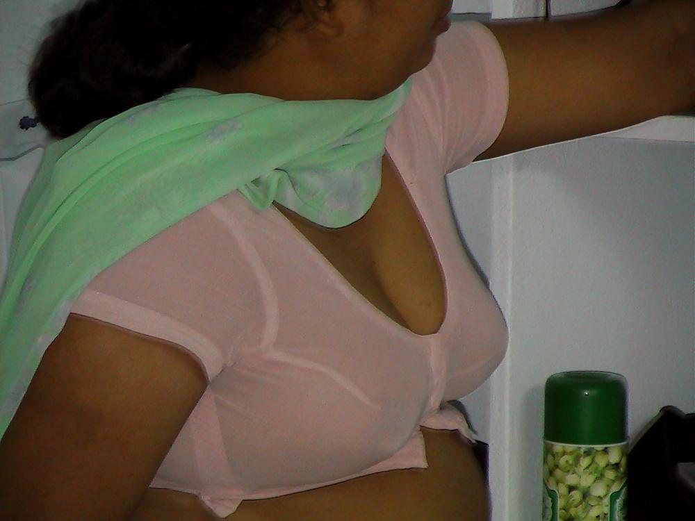 25P Indian aunty