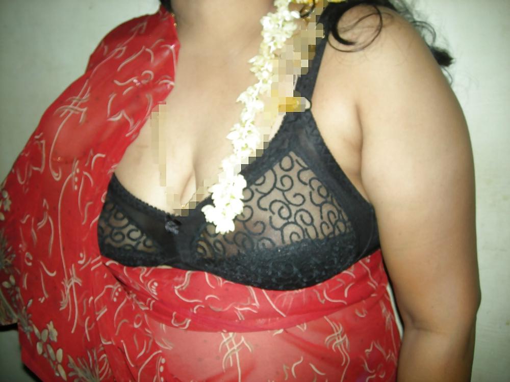 25P Indian aunty