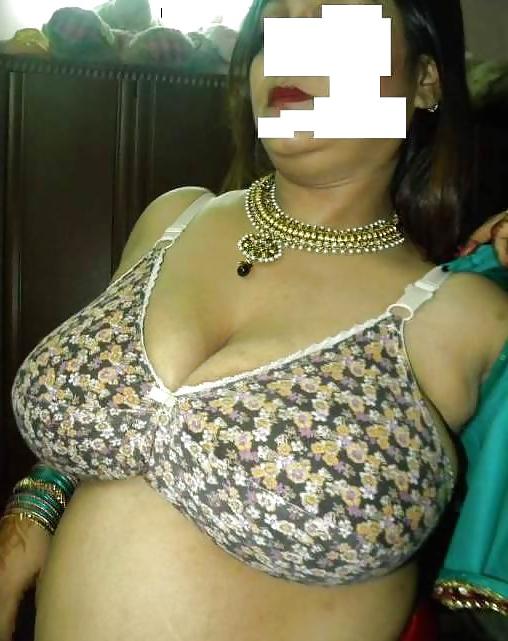 25P Indian aunty