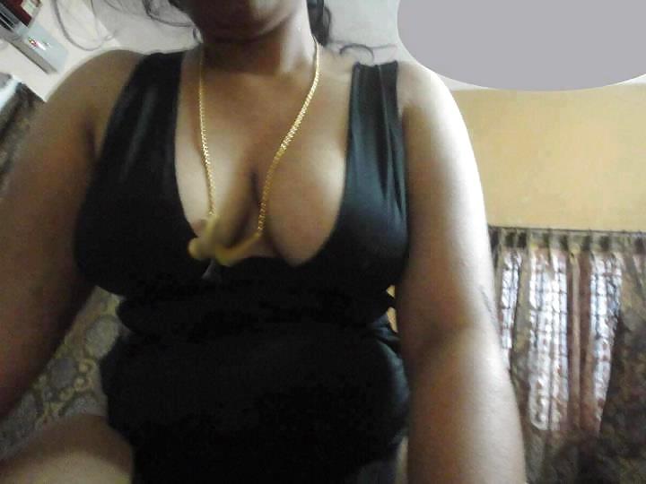 25P Indian aunty