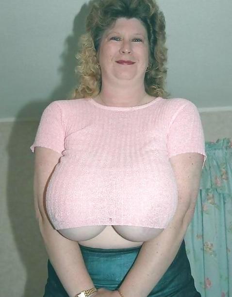 12P Huge Boobs 01