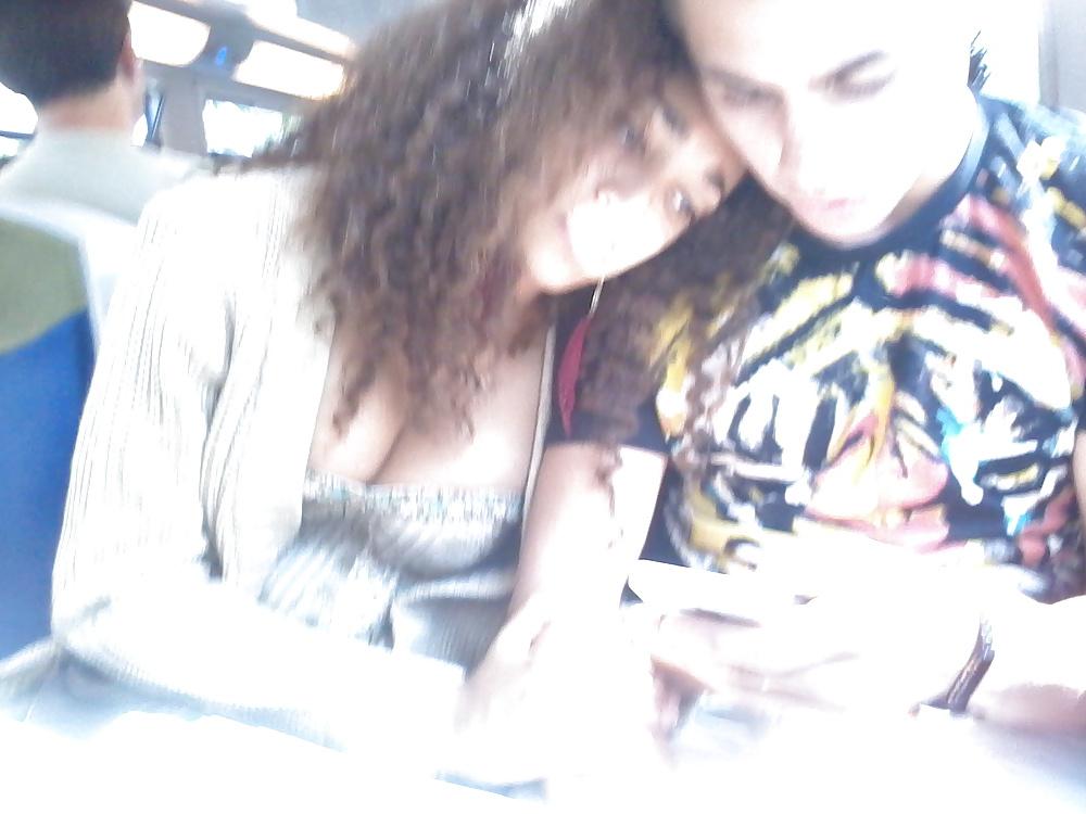 17P Beurette dans le train