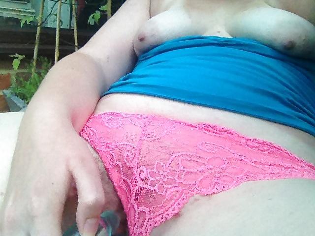 9P Garden fun
