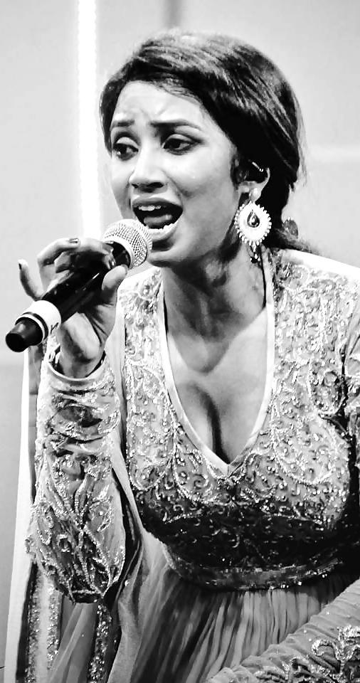 14P SHREYA GHOSHAL - Hot Indian Singer