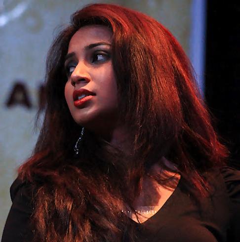 14P SHREYA GHOSHAL - Hot Indian Singer