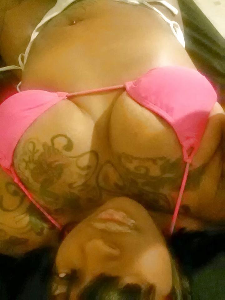 17P Black azz titties