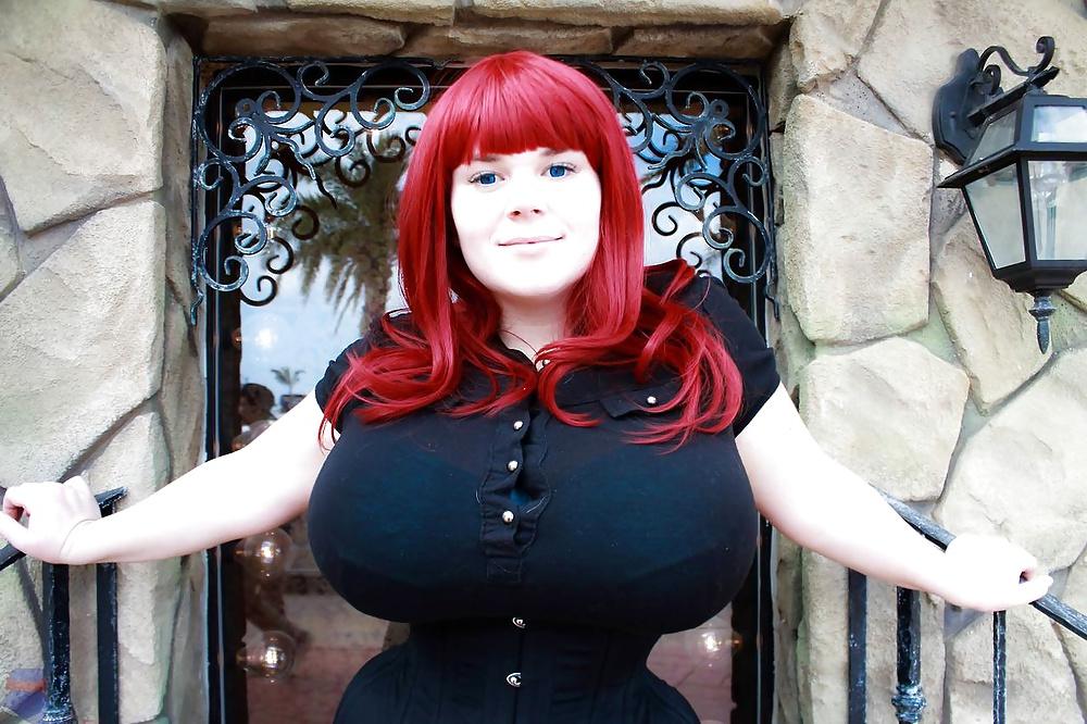25P Webtastic Boobs Vol.526