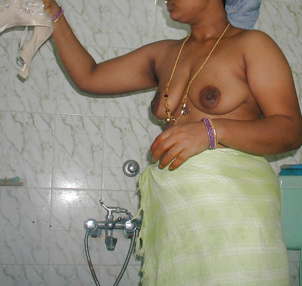25P Indian aunty show 4