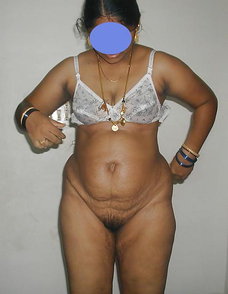25P Indian aunty show 4