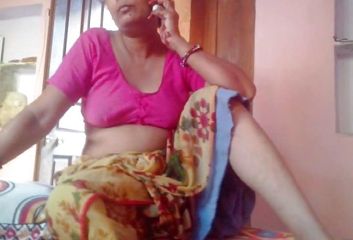 25P Indian hostel girls