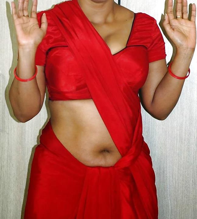 25P Indian hostel girls