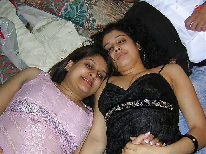 25P Indian hostel girls