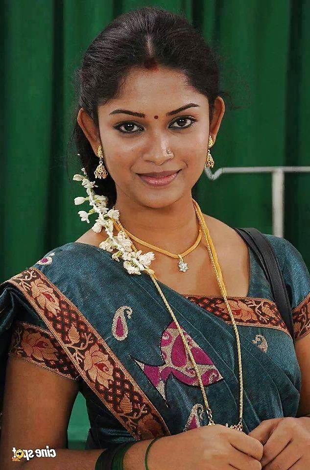 25P Indian hostel girls