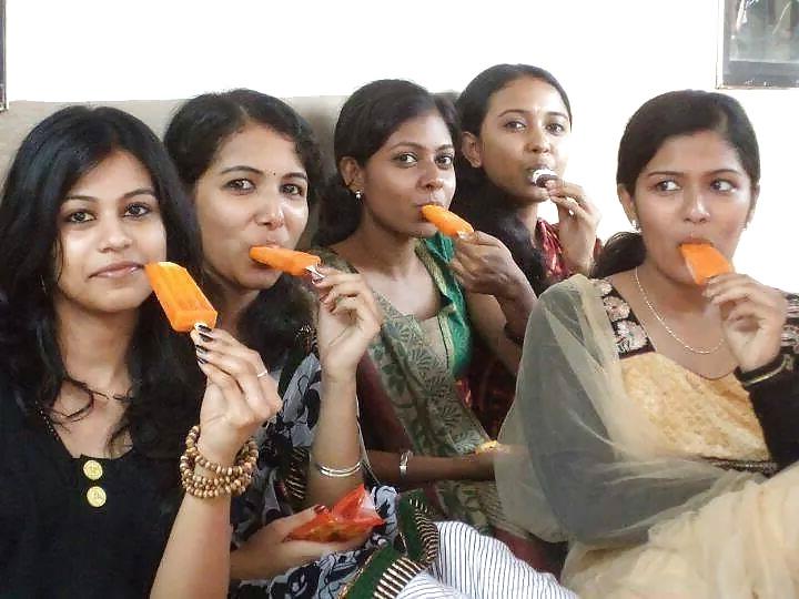 25P Indian hostel girls