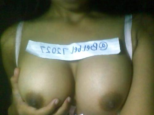 4P Indonesian- cewek jilbab toket gede
