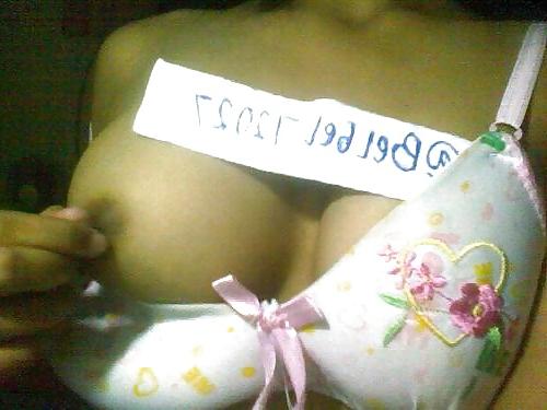 4P Indonesian- cewek jilbab toket gede