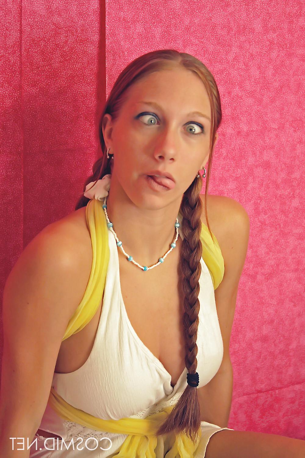 25P Blonde Big Tits Victoria