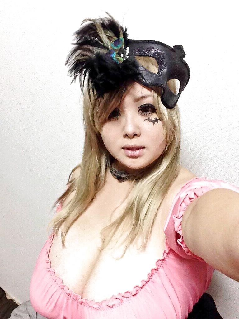 25P Webtastic Boobs Vol.570