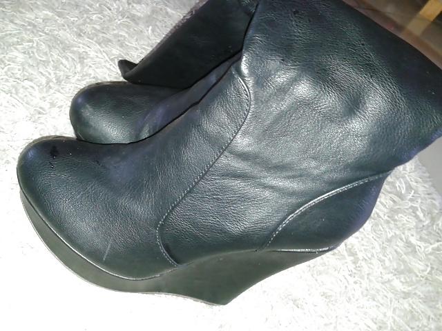 10P Cum on sister-in-law platform boots