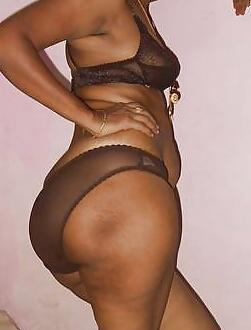 25P Indian Aunty Show 23