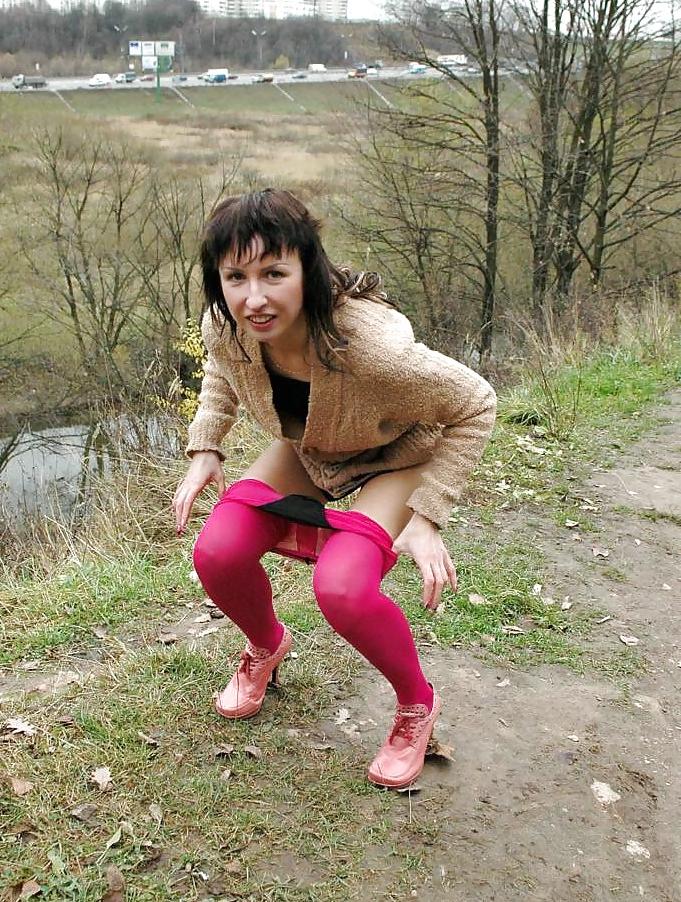 6P Babes in pantyhose all - caught short! 