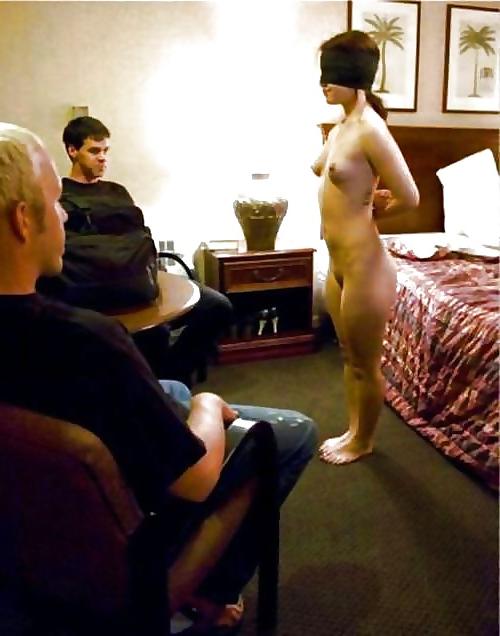11P Bondage Sluts