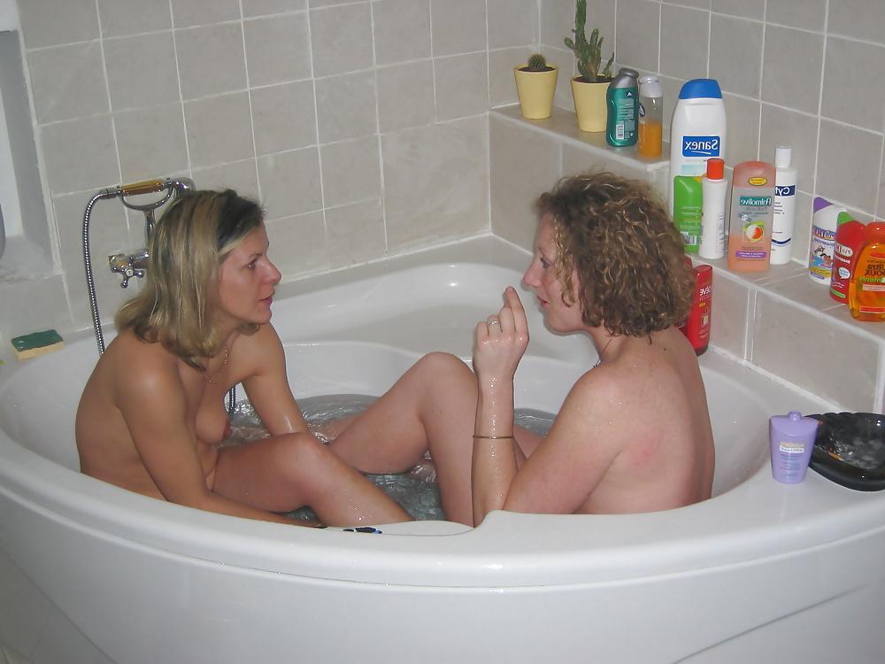 25P AMATEUR WIFE