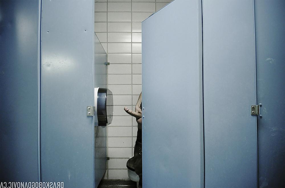 23P GLORY HOLE pics