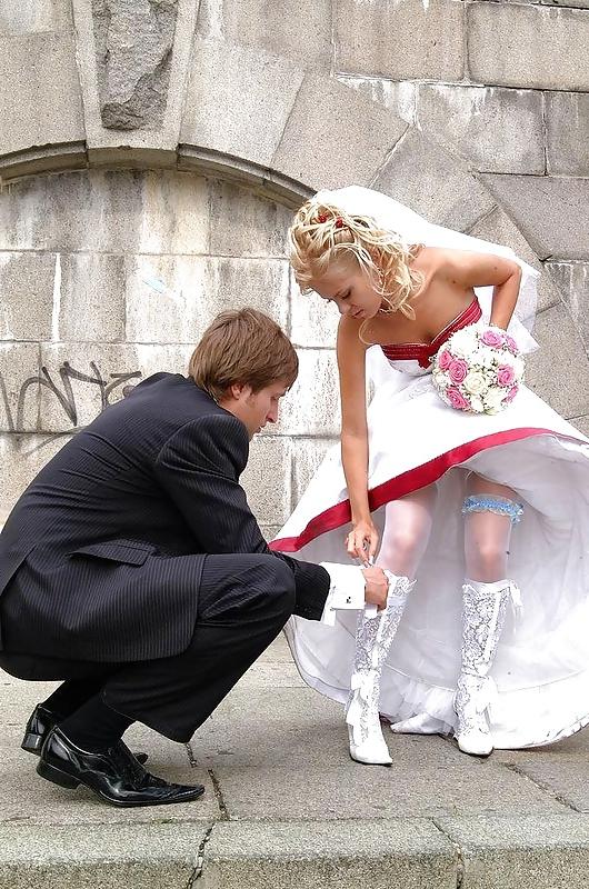25P JUST MARRIED