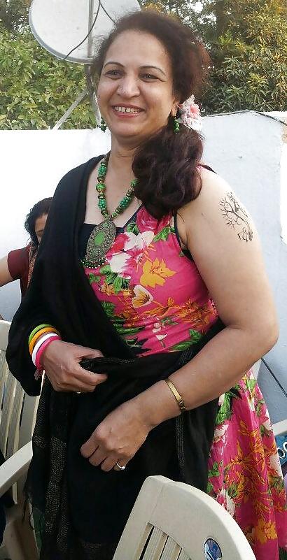 6P Hot Indian Milf Neha I banged