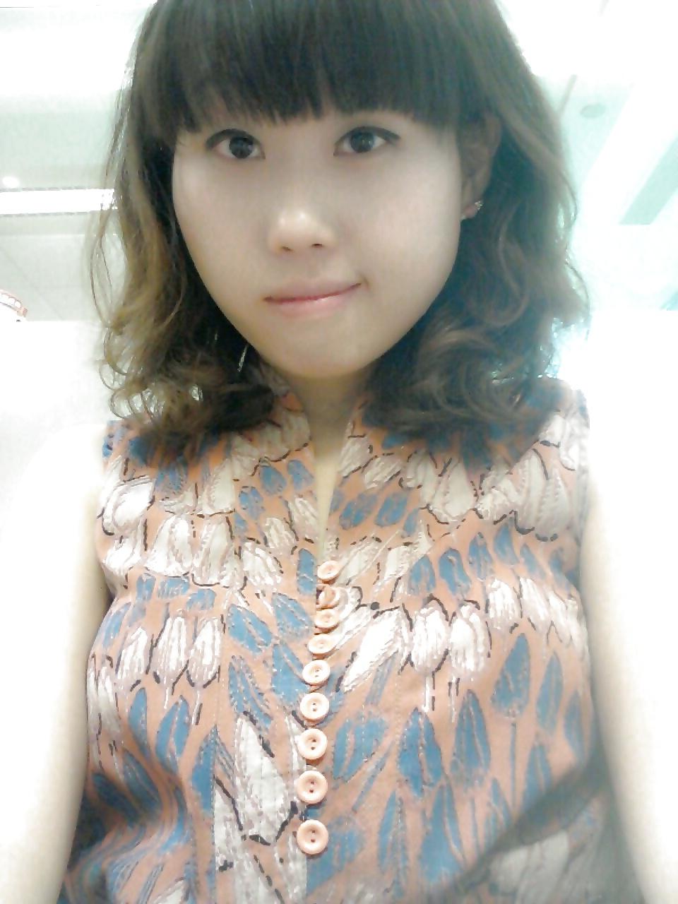 14P Cute Indonesian Girl