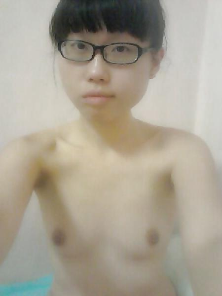 14P Cute Indonesian Girl