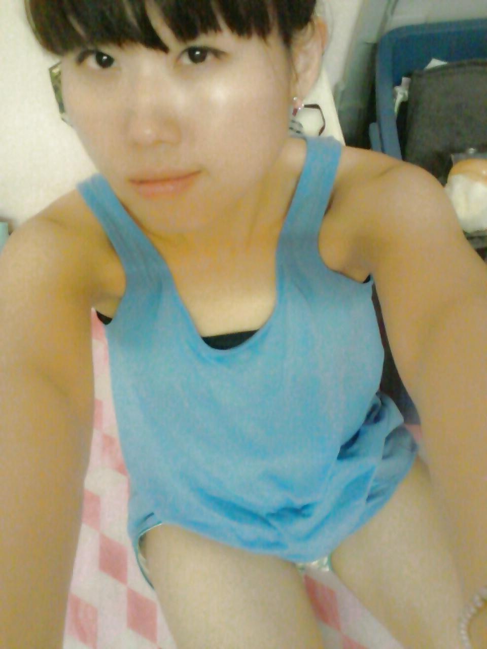 14P Cute Indonesian Girl