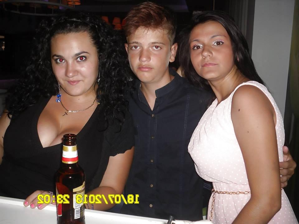 16P Romanain Huge Tits Amateur 13