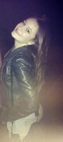 25P Hot brunette teen with nice boobs. Please cum or cock