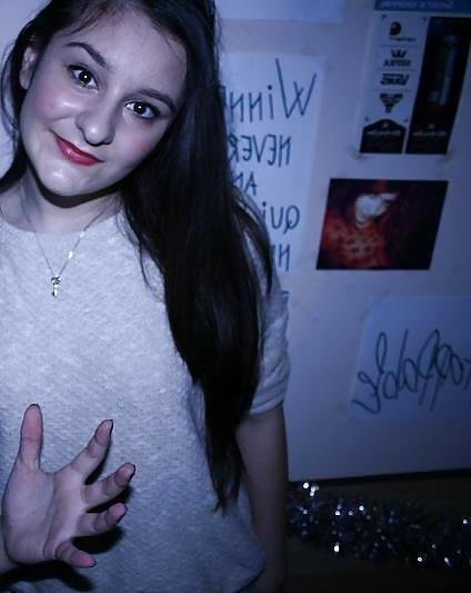 25P Hot brunette teen with nice boobs. Please cum or cock