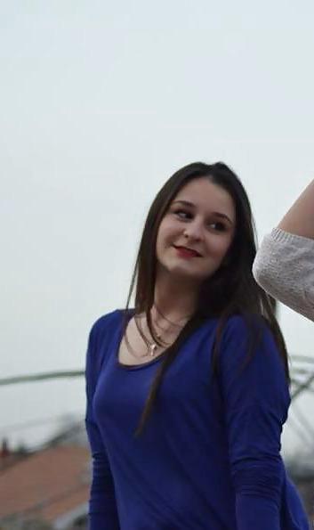25P Hot brunette teen with nice boobs. Please cum or cock