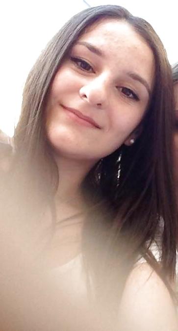 25P Hot brunette teen with nice boobs. Please cum or cock
