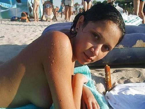 6P Beurette Algerian to the beach for a little swim in the sea