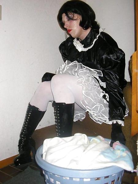 15P Sissy Maid