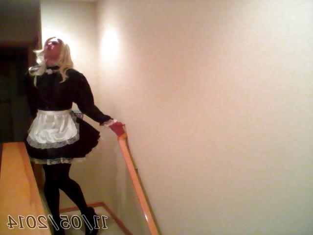 15P Sissy Maid