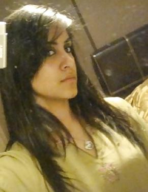 25P Indian Girls - which one and how would you fuck them!