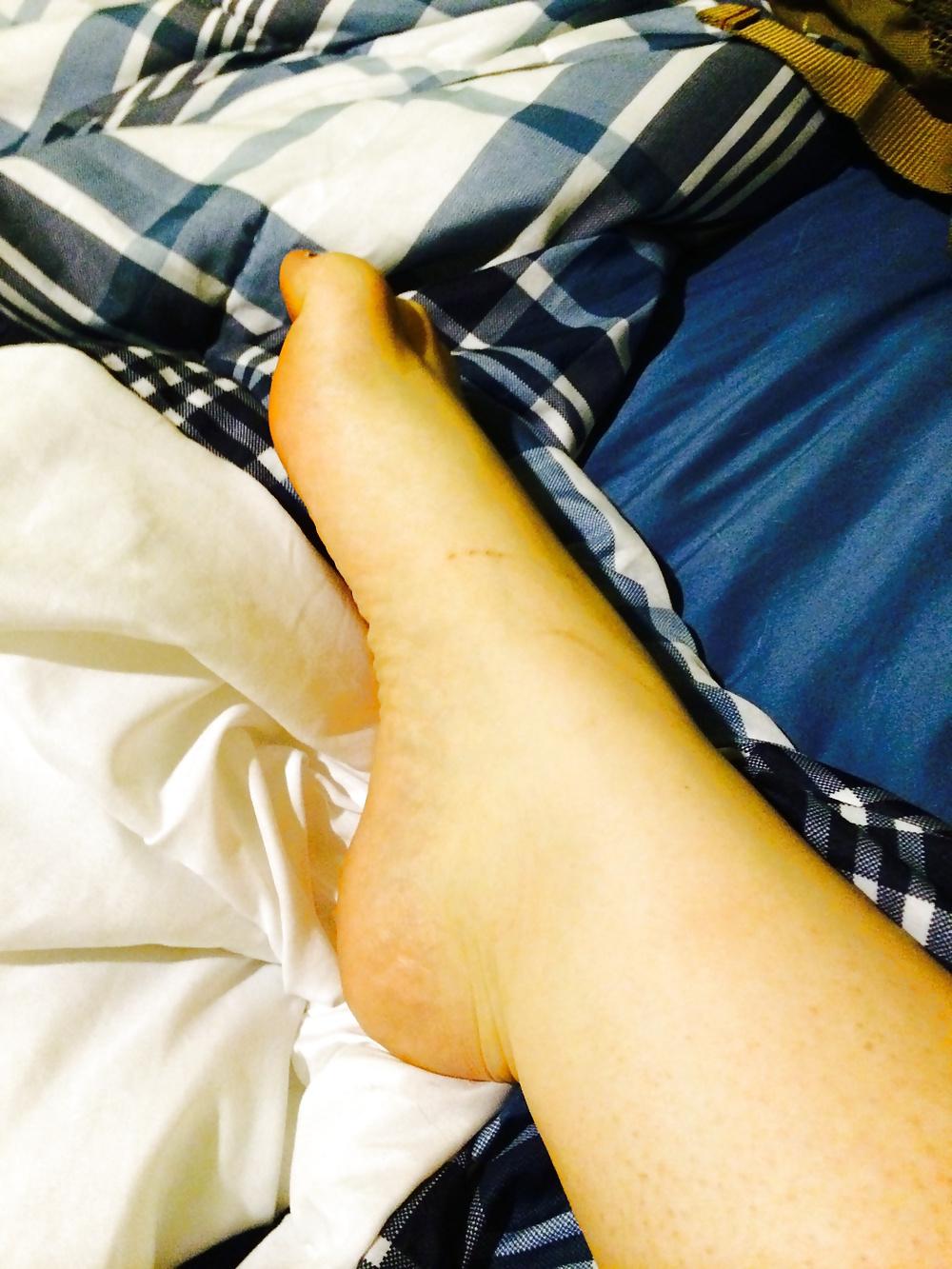 25P 21yr old jenna socks puss anal very tight